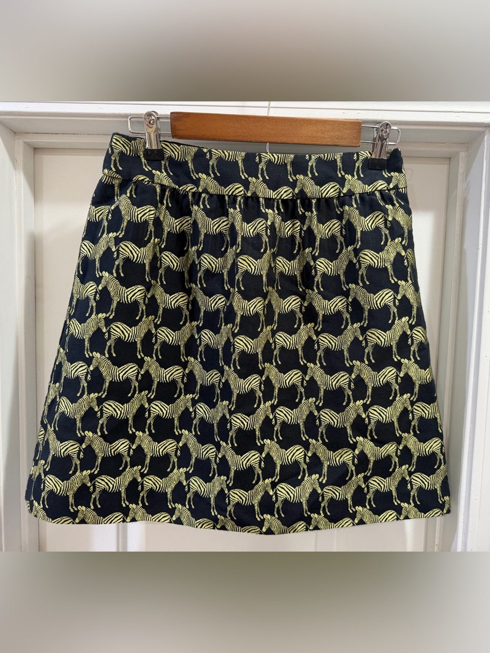 crown & ivy Black with Gold Metallic Zebra 🦓 A-Line Skirt Size 4